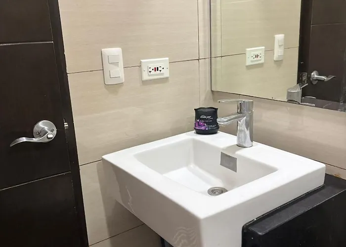 Cozy Near Bgc Super Fast Wi-fi Manila